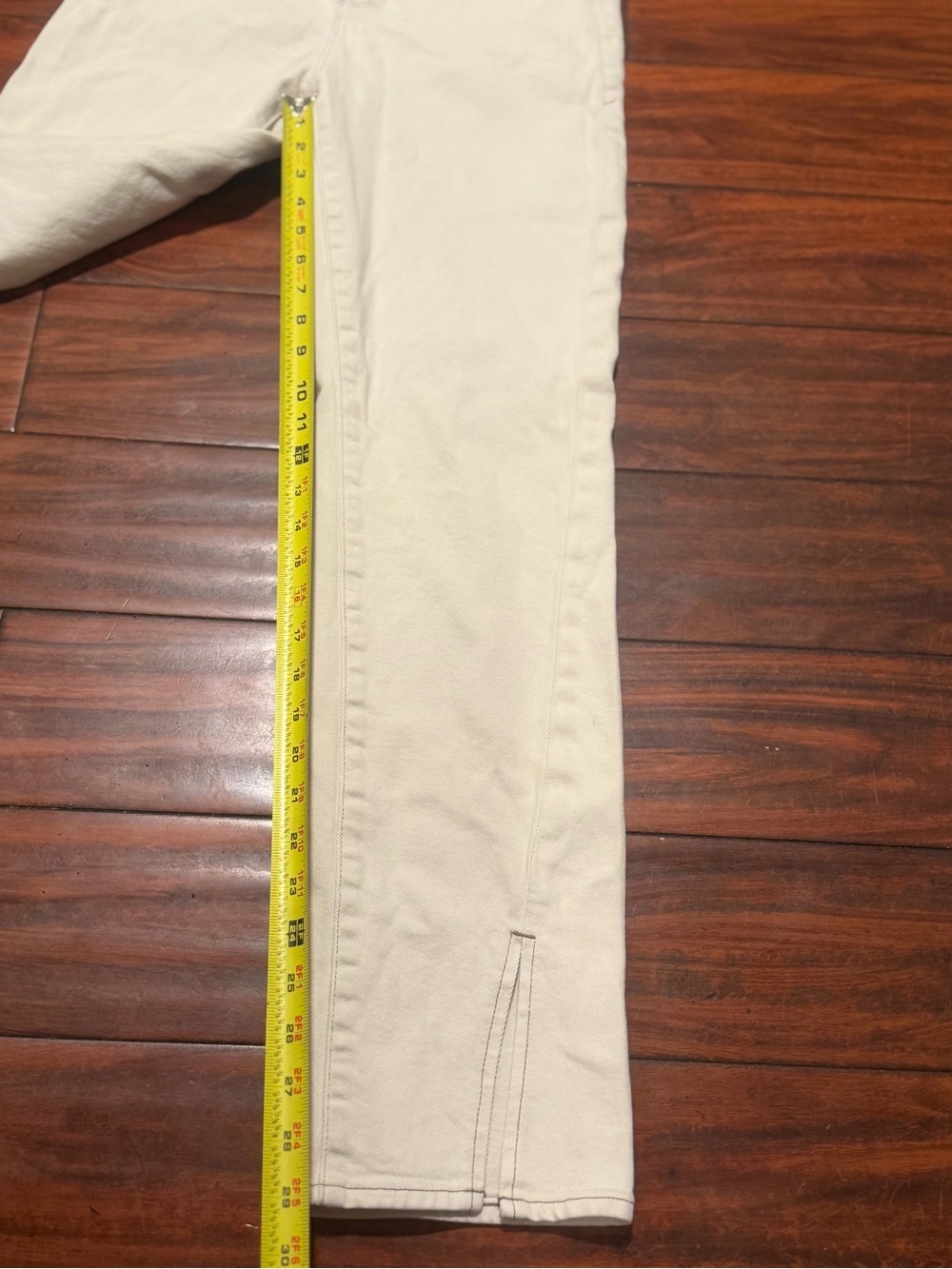 Good American High-Rise Straight Jeans in Pearl color - Picture 9 of 10
